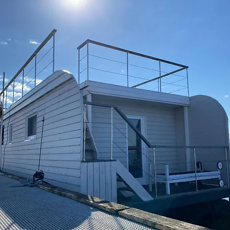 Hausboot Koje Kaete Mit Grossem Sonnendeck * Slesvig